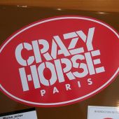 Autocollant vinyl + découpe selon forme