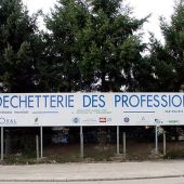 Panneau aluminium sur mats acier galvanisé, décor transcript adhésif