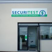 Panneau aluminium rembordé, lettres découpées transcript adhésif