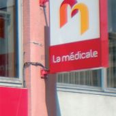 Caisson lumineux double face, éclairage interne par tube néon T8