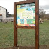 Bi-mât en bois lasuré, visuel en stratifié numérique