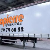 Remorque de camion, décor réalisé en vinyl adhésif découpé, spécial bâche
